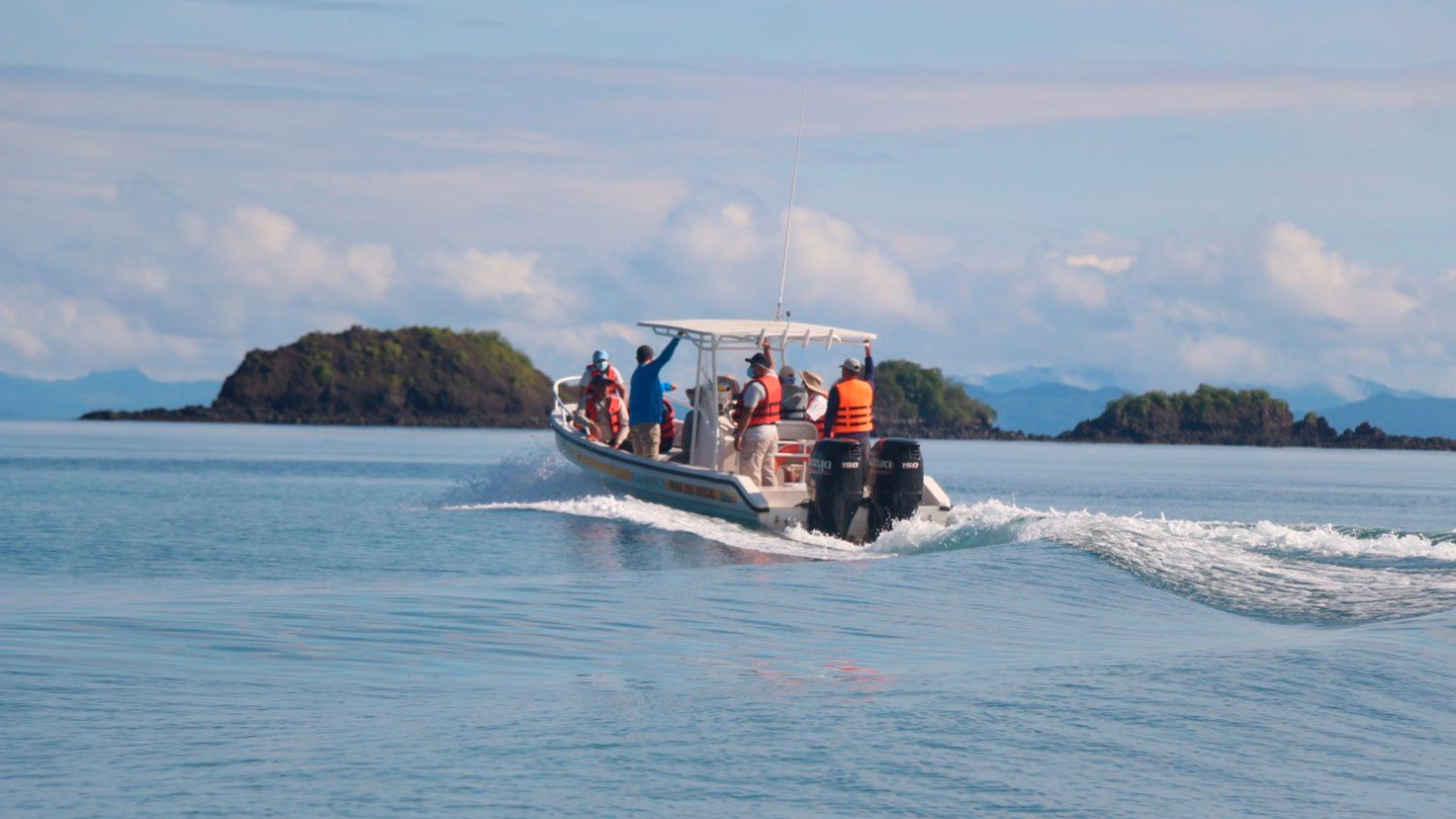 MINISTRO-MILCIADES-CONCEPCION-REALIZA-GIRA-DE-TRABAJO-EN-EL-PARQUE-NACIONAL-COIBA-6